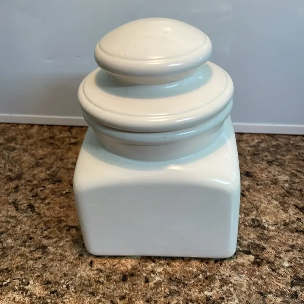 Vintage White Ceramic Food Storage Jar with Fruit‎ Motif